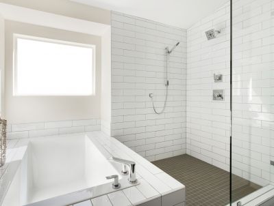 Walk-in Shower with Niche Storage